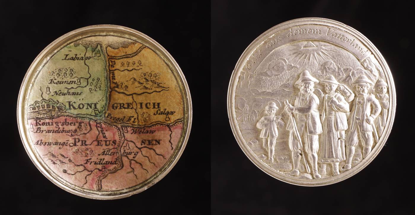 Schraubmedaille auf die Emigration der Salzburger Protestanten, Abraham Remshard und Gottfried Rogg, Augsburg ab 1732, 1732, Silber, gegossengedrechselt und Kupferstich, coloriert, Inv.-Nr. MÜ 17.079